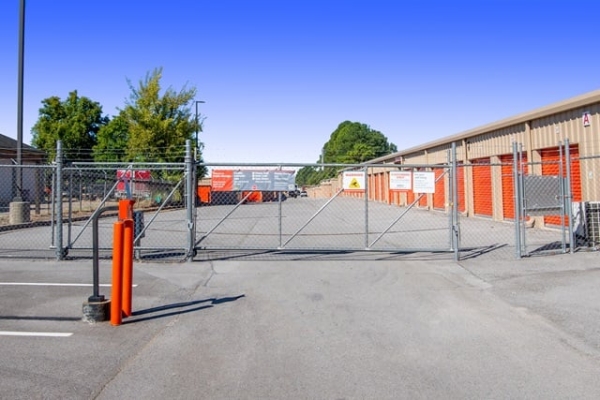 Facility photo: //images.sparefoot.com/medium/2188826884d48a3c189.jpg