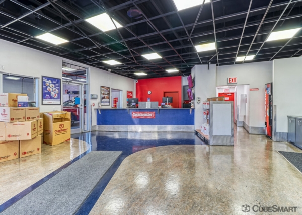 Storage Units at CubeSmart Self Storage - NY Long Island City 21st Street - 39-25 21st Street