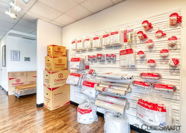 Storage Units at CubeSmart Self Storage - VA Dumfries Jefferson Davis Hwy - 17058 Jefferson Davis Highway