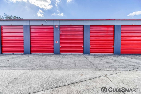 Facility photo: //images.sparefoot.com/medium/218934698d8a777e1c5.jpg