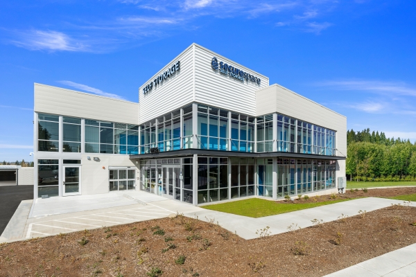 Facility photo: //images.sparefoot.com/medium/21900869331b889b541.jpg