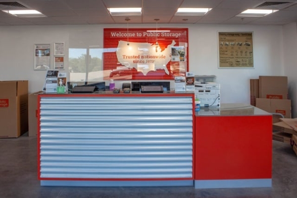 Facility photo: //images.sparefoot.com/medium/2191816939817a553e3.jpg