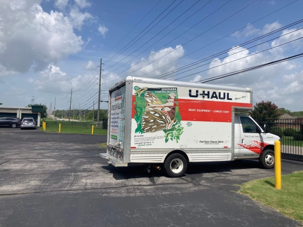 Facility photo: //images.sparefoot.com/medium/21931168960d1ff3c39.jpg