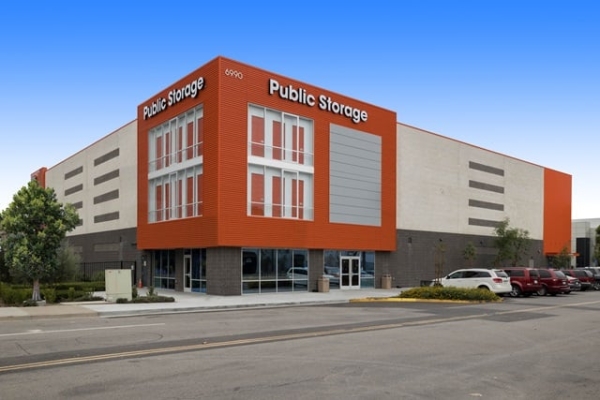 Facility photo: //images.sparefoot.com/medium/21933269f5fc634c455.jpg