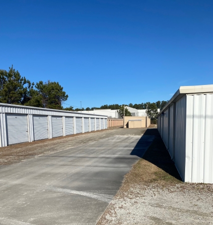 Facility photo: //images.sparefoot.com/medium/219338691e207b2b954.jpg