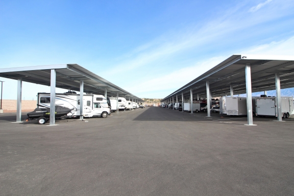 Facility photo: //images.sparefoot.com/medium/21938468911dd66c43e.jpg