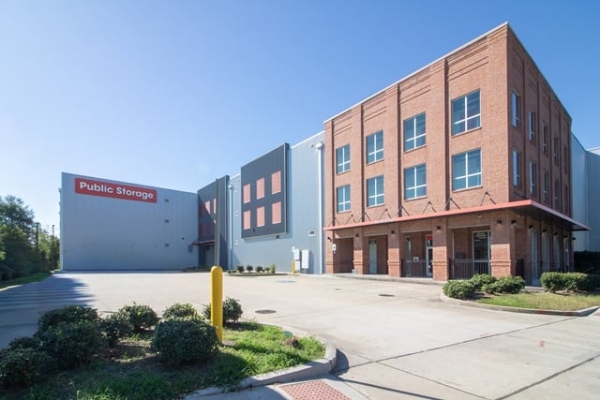 Facility photo: //images.sparefoot.com/medium/2195066991d4e82274b.jpg