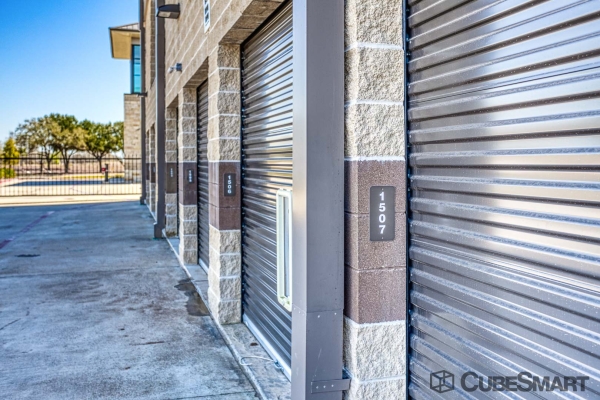 Storage Units at CubeSmart Self Storage - TX Missouri City Sienna Parkway - 4121 Sienna Parkway