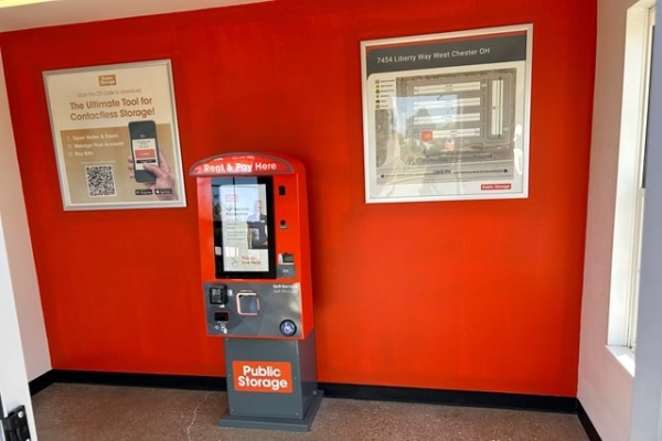 Facility photo: //images.sparefoot.com/medium/219539693d73882beae.jpg