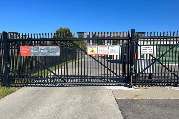 Facility photo: //images.sparefoot.com/medium/21953969419fb149377.jpg