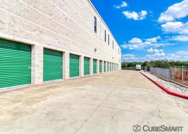 Storage Units at CubeSmart Self Storage - TX San Antonio North Loop 1604 West - 2310 North Loop 1604 West