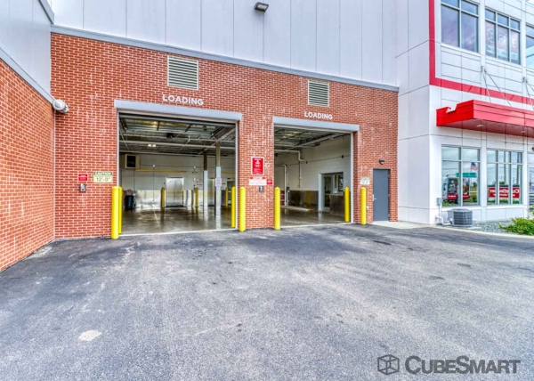 Facility photo: //images.sparefoot.com/medium/2197196977320c47a58.jpg