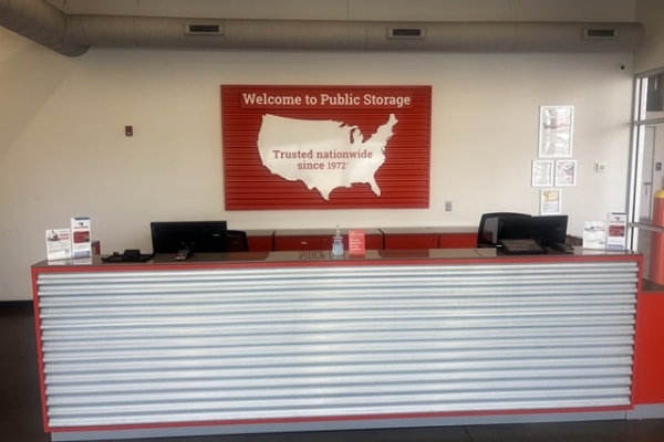 Facility photo: //images.sparefoot.com/medium/2197356a0c677ae1840.jpg