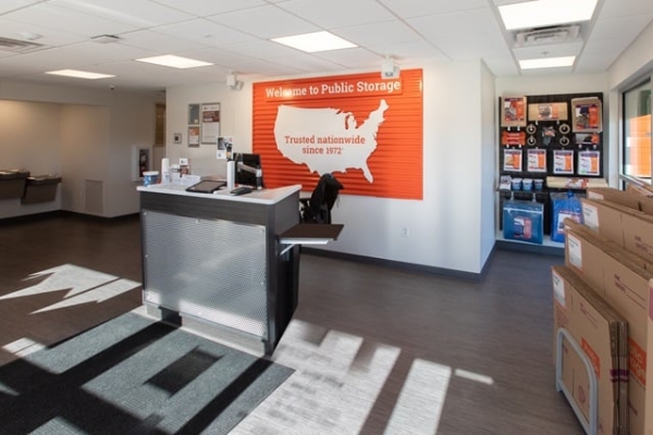 Facility photo: //images.sparefoot.com/medium/21974268838380cfacb.jpg