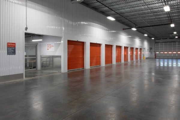 Facility photo: //images.sparefoot.com/medium/219742689c90467b729.jpg
