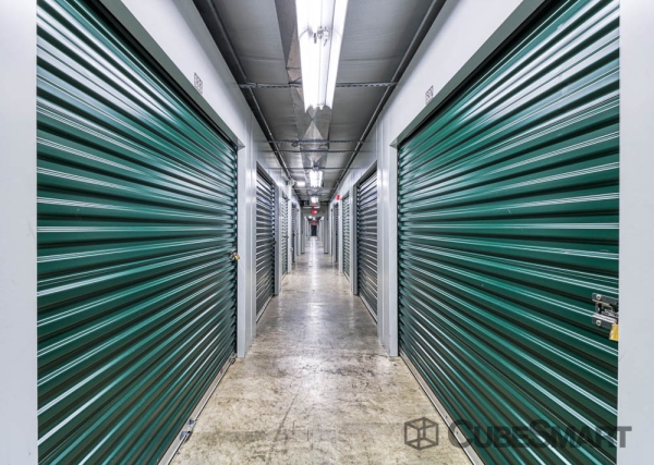 Facility photo: //images.sparefoot.com/medium/21975969030d722b382.jpg