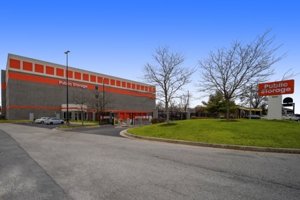 Facility photo: //images.sparefoot.com/medium/21978269f89b1c7fabc.jpg