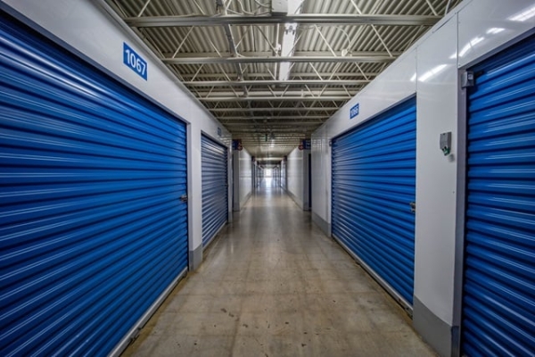 Facility photo: //images.sparefoot.com/medium/21978969383316e93b3.jpg