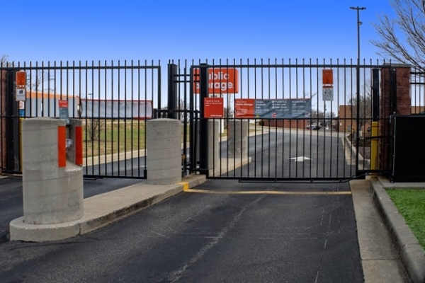 Facility photo: //images.sparefoot.com/medium/21978969f5f967a88c7.jpg