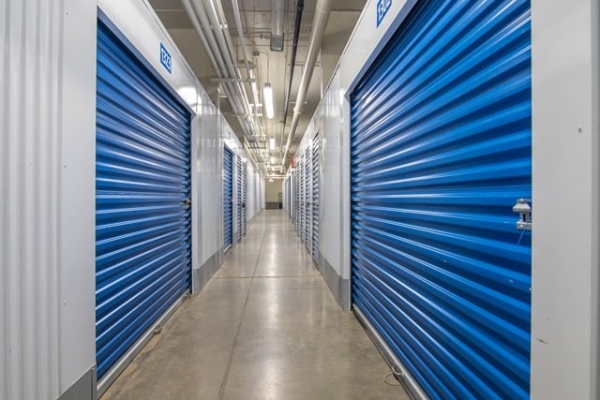 Facility photo: //images.sparefoot.com/medium/2197906932e7e7b4287.jpg