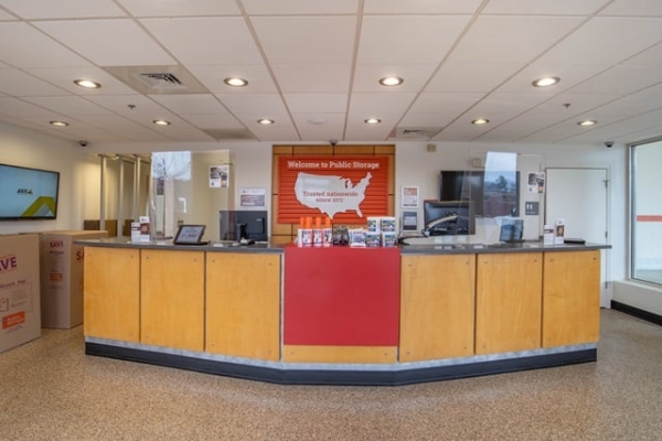Facility photo: //images.sparefoot.com/medium/2197936877a4cd559ef.jpg