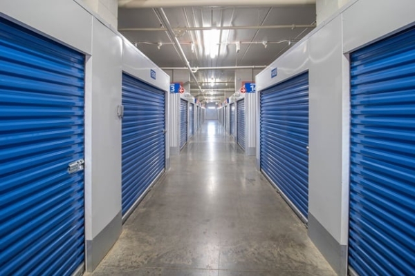 Facility photo: //images.sparefoot.com/medium/219797698201ef21348.jpg