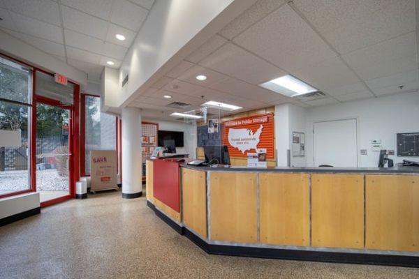 Facility photo: //images.sparefoot.com/medium/21979968935467a86c8.jpg