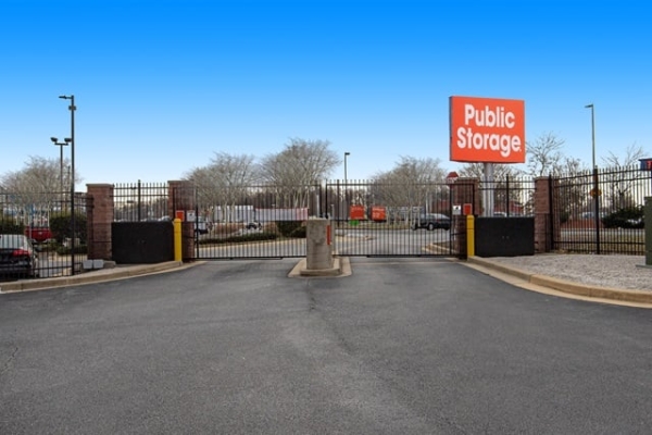 Storage Units at Public Storage - Waldorf - 12120 Pierce Rd - 12120 Pierce Rd