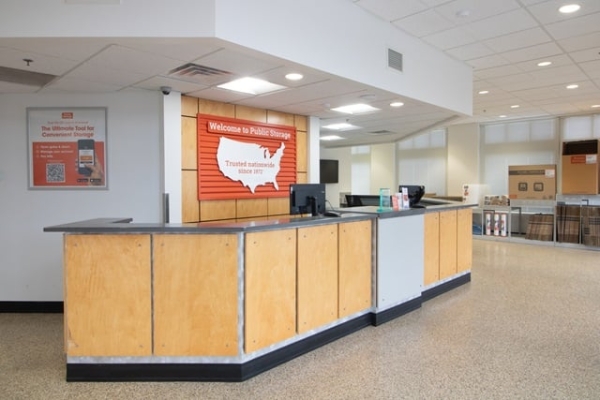 Facility photo: //images.sparefoot.com/medium/21980069df95e471107.jpg