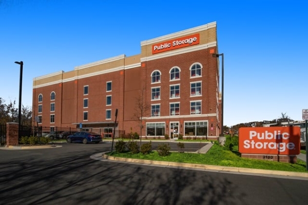 Facility photo: //images.sparefoot.com/medium/219814696b9a64eaa7b.jpg