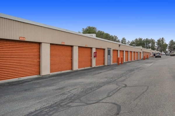 Facility photo: //images.sparefoot.com/medium/219815687b9bdb7e2c9.jpg