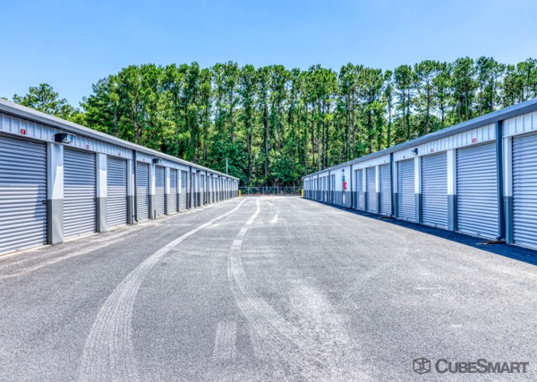 Storage Units at CubeSmart Self Storage - SC John's Island Bohicket Rd - 3665 Bohicket Road