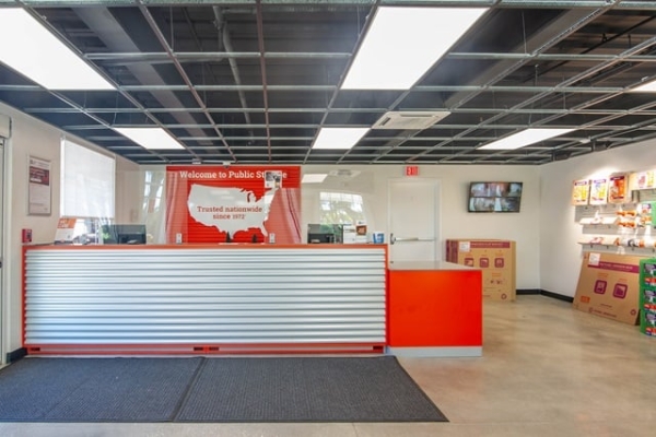Facility photo: //images.sparefoot.com/medium/2198866877a4bf299e7.jpg