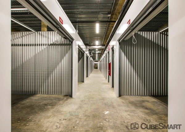 Facility photo: //images.sparefoot.com/medium/219982688333a6daf51.jpg