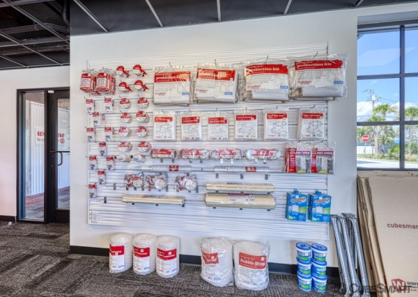 Storage Units at CubeSmart Self Storage - FL Stuart SW Federal Highway - 700 Southwest Federal Highway