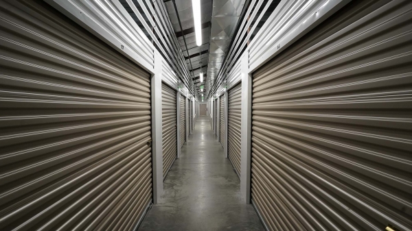 Facility photo: //images.sparefoot.com/medium/22004460b94b35389a1.jpg
