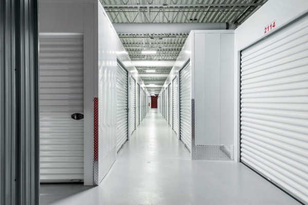 Facility photo: //images.sparefoot.com/medium/220118688901c85b363.jpg