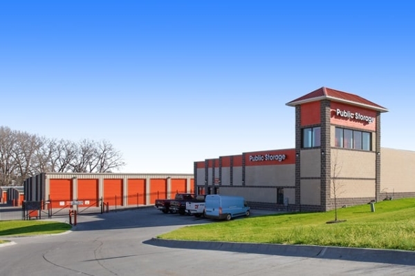 Facility photo: //images.sparefoot.com/medium/2203786884d45c11345.jpg