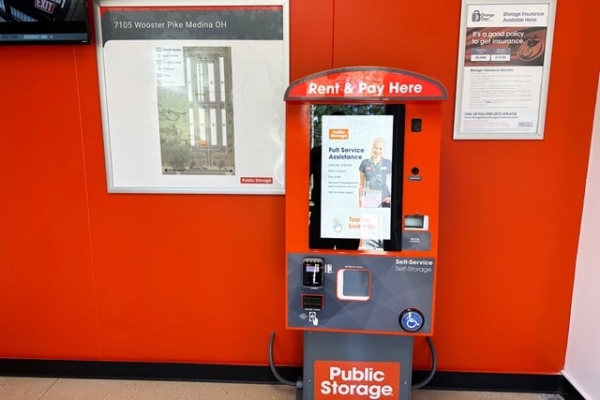 Facility photo: //images.sparefoot.com/medium/220397694954c30d123.jpg