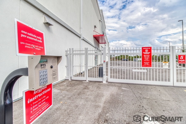 Storage Units at CubeSmart Self Storage - FL Kissimee W Carroll Street - 2310 West Carroll Street