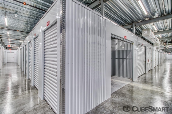 Storage Units at CubeSmart Self Storage - FL Kissimee W Carroll Street - 2310 West Carroll Street