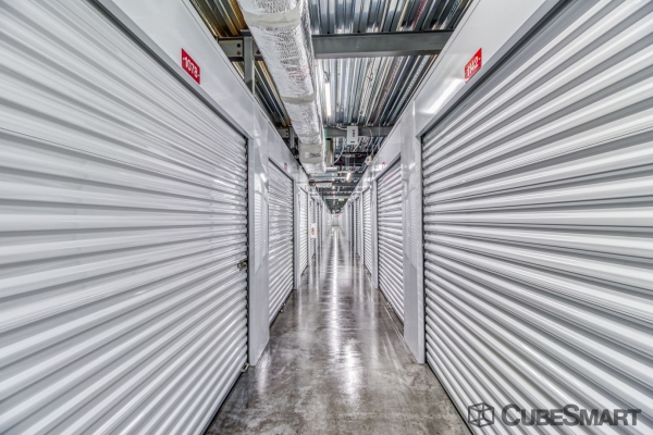 Storage Units at CubeSmart Self Storage - FL Kissimee W Carroll Street - 2310 West Carroll Street