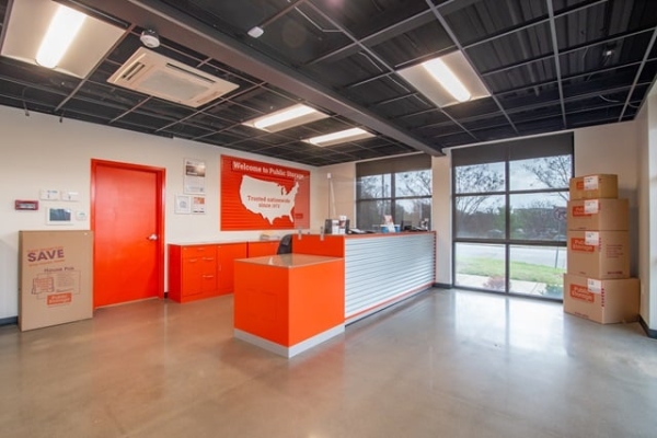 Facility photo: //images.sparefoot.com/medium/22059969285be06ef28.jpg