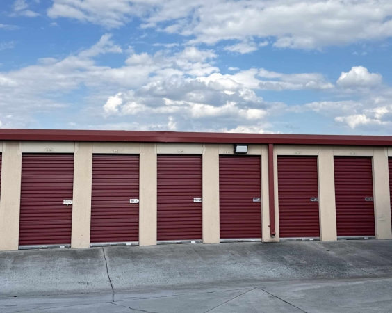 Facility photo: //images.sparefoot.com/medium/2206706896019e029ed.jpg