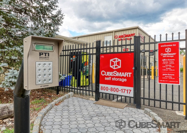 Storage Units at CubeSmart Self Storage - NJ South Plainfield Jersey Street - 1500 Jersey Street