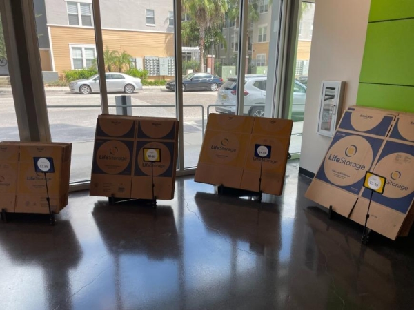 Storage Units at Life Storage - Tampa - 808 North Rome Avenue - 808 North Rome Avenue