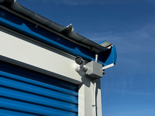 Facility photo: //images.sparefoot.com/medium/220787690cdb9527b71.jpg