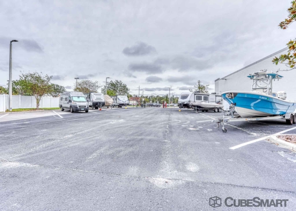 Facility photo: //images.sparefoot.com/medium/22097968832b9c1c103.jpg