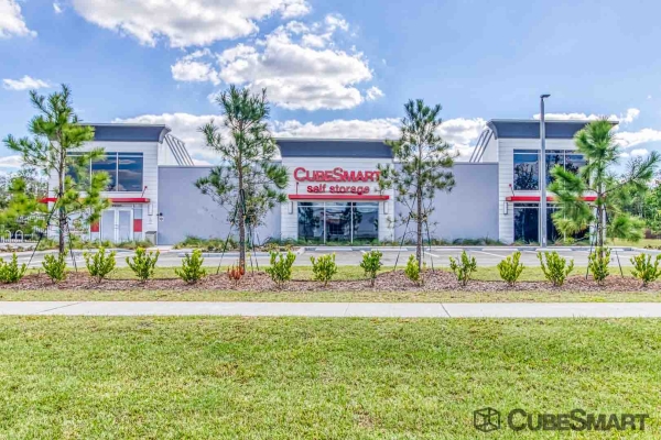 Facility photo: //images.sparefoot.com/medium/22098067a076884208a.jpg