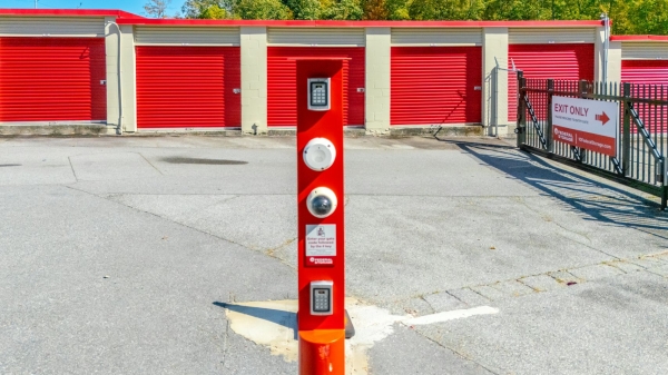 Facility photo: //images.sparefoot.com/medium/221046695827d0bd685.jpg